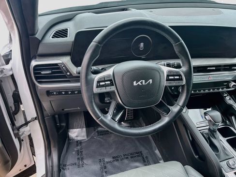 Used 2024 Kia Telluride SX Prestige X-Pro AWD/4WD image 11