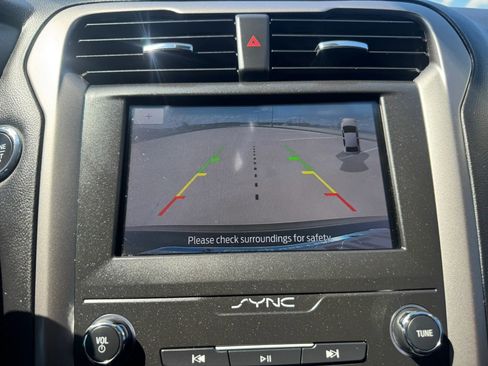 Used 2020 Ford Fusion SE FWD image 50