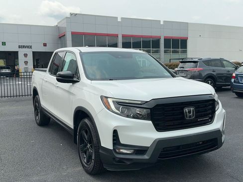 Used 2023 Honda Ridgeline Black Edition image 3