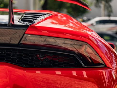 Used 2016 Lamborghini Huracan LP 610-4 AWD/4WD image 12