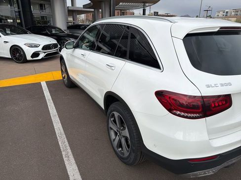 Certified 2020 Mercedes-Benz GLC 300 4MATIC image 4
