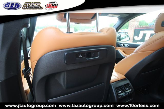 Used 2023 BMW X5 xDrive45e AWD/4WD image 16