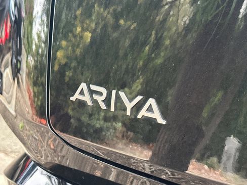 Certified 2023 Nissan Ariya FWD image 7