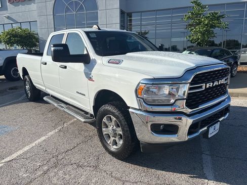 Used 2024 RAM 3500 Big Horn AWD/4WD image 6