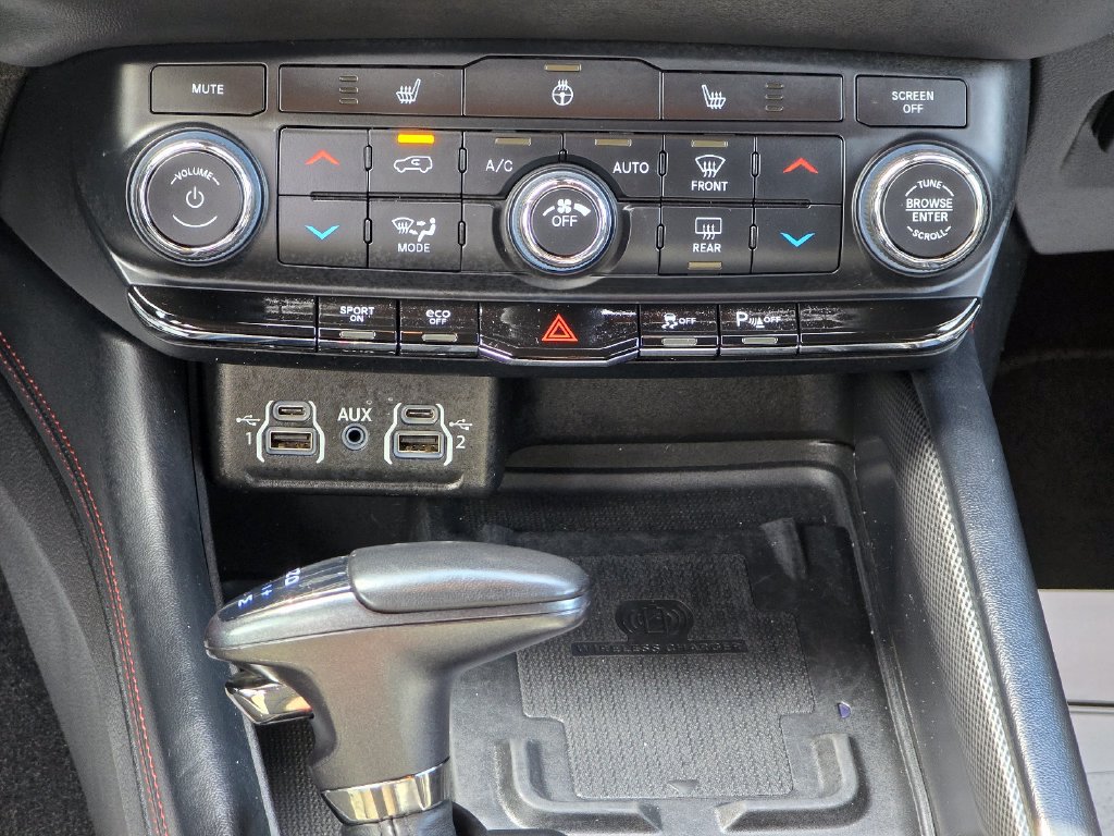 Used 2023 Dodge Durango R/T w/ Blacktop Package RWD image 19