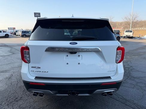 Used 2023 Ford Explorer Platinum w/ Technology Package image 11