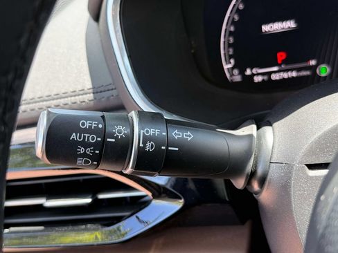 Used 2024 Acura MDX SH-AWD w/ Advance Package image 31