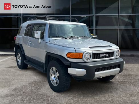 Used 2007 Toyota FJ Cruiser 4WD image 1
