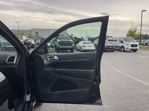 Used 2021 Jeep Grand Cherokee Limited RWD image 55