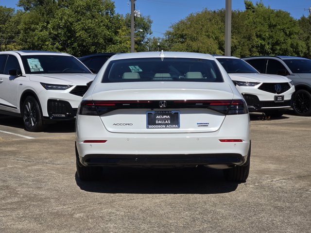 Used 2023 Honda Accord Touring image 7