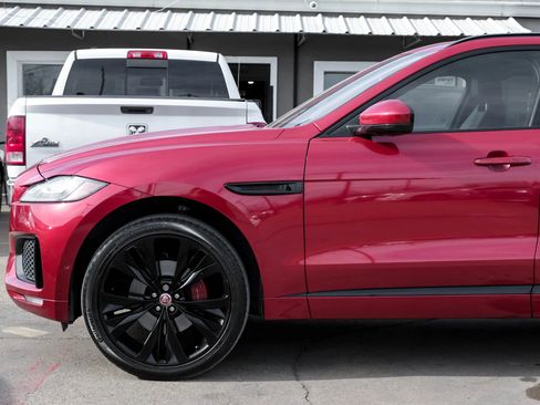 Used 2018 Jaguar F-PACE S image 16