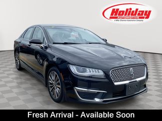 Used 2019 Lincoln MKZ Reserve FWD video 1