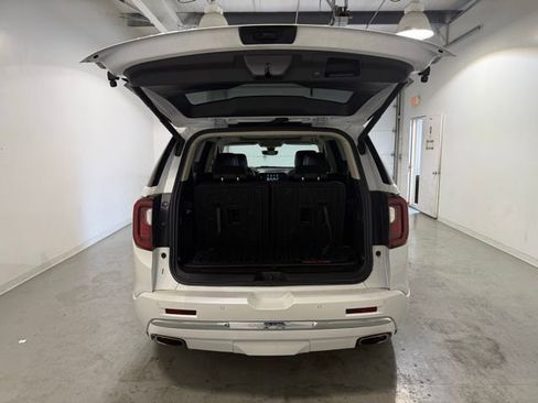 Certified 2023 GMC Acadia Denali w/ Denali Ultimate Package image 7