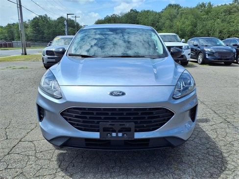 Certified 2022 Ford Escape SE w/ SE Sport Appearance Package image 8