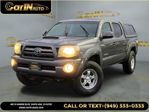 Used 2010 Toyota Tacoma PreRunner image 1