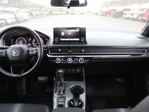 Used 2025 Honda Civic Sport image 17