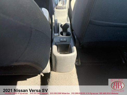 Used 2021 Nissan Versa SV FWD image 12