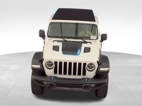 Used 2022 Jeep Wrangler Unlimited Rubicon 4xe w/ Cold Weather Group AWD/4WD image 3