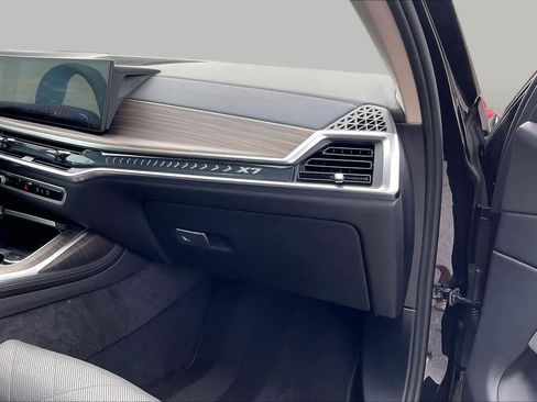 Certified 2026 BMW X7 xDrive40i AWD/4WD image 18