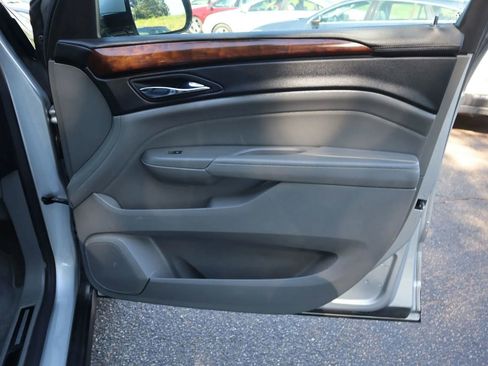 Used 2011 Cadillac SRX Luxury image 14