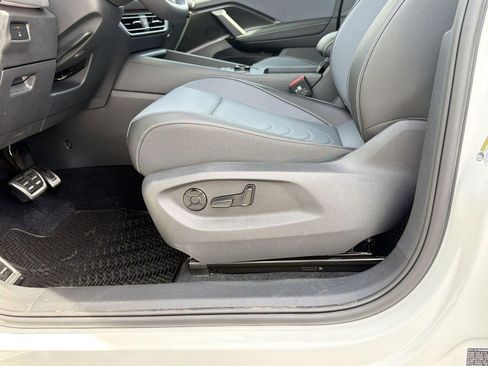 New 2026 Volkswagen Tiguan SE R-Line AWD/4WD image 13