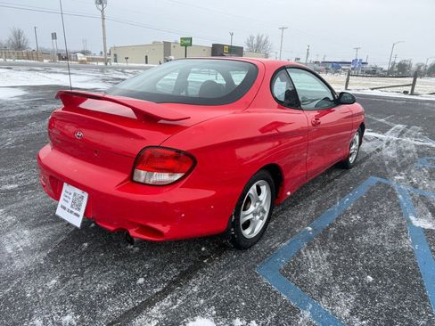 Used 2001 Hyundai Tiburon image 9