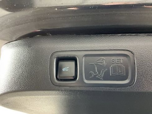 Used 2024 Ford Expedition Max Platinum image 36