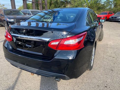 Used 2017 Nissan Altima 2.5 S w/ Power Driver Seat Package FWD image 8