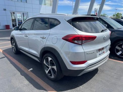 Used 2018 Hyundai Tucson Limited FWD image 3