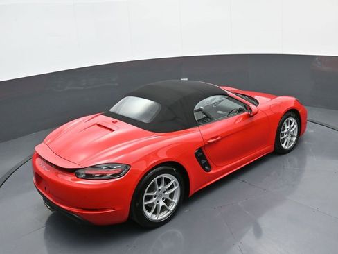 Used 2017 Porsche 718 Boxster image 32