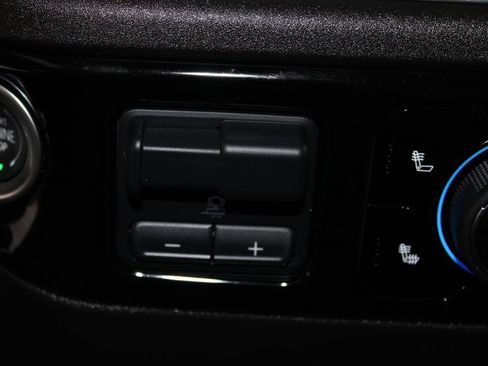 Used 2023 Chevrolet Silverado 1500 LT image 30