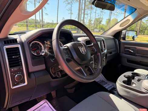 Used 2019 RAM 1500 Classic SLT AWD/4WD image 13