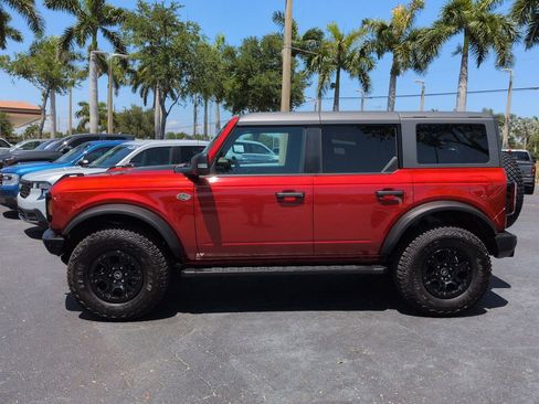 Certified 2024 Ford Bronco Wildtrak AWD/4WD image 6