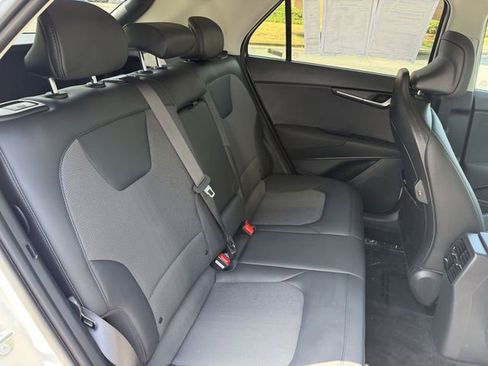 Certified 2025 Kia Niro EX FWD image 32