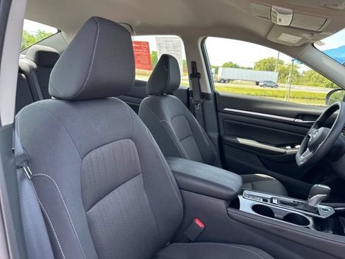 Certified 2023 Nissan Altima 2.5 SV AWD/4WD image 22