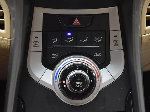 Used 2012 Hyundai Elantra GLS w/ Preferred Pkg 3 FWD image 28