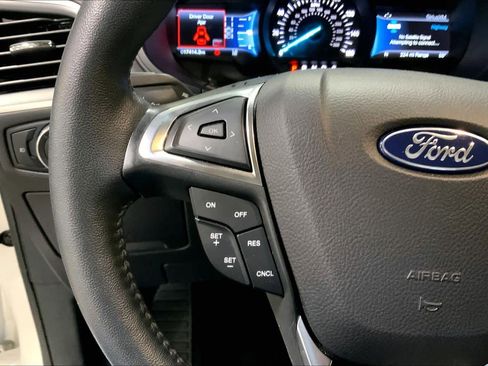 Used 2024 Ford Edge SEL w/ Convenience Package image 23