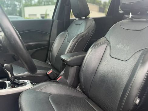 Used 2020 Jeep Compass High Altitude AWD/4WD image 11