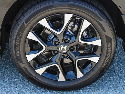 Certified 2026 Honda HR-V EX-L image 12