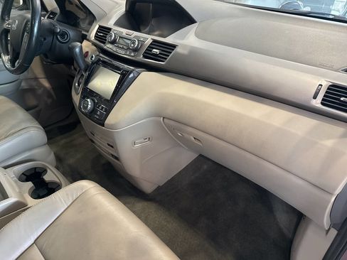 Used 2016 Honda Odyssey Touring Elite image 39