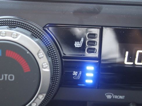 Used 2025 Toyota 4Runner TRD Off-Road Premium image 16