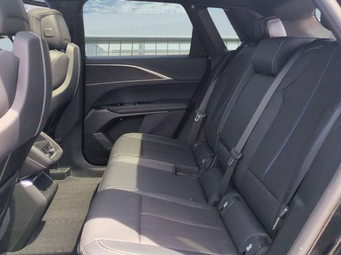 Certified 2024 Cadillac Lyriq Sport RWD image 28