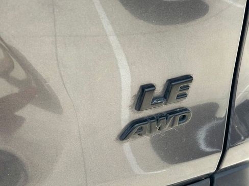 Used 2024 Toyota RAV4 LE AWD/4WD image 13