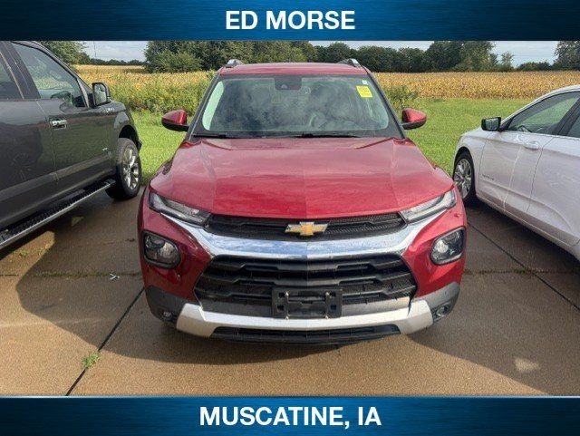 Used 2021 Chevrolet TrailBlazer LT w/ Premium Seating Package AWD/4WD image 2