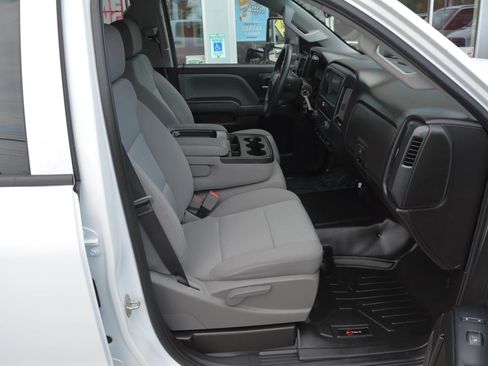 Used 2018 Chevrolet Silverado 3500 W/T image 16