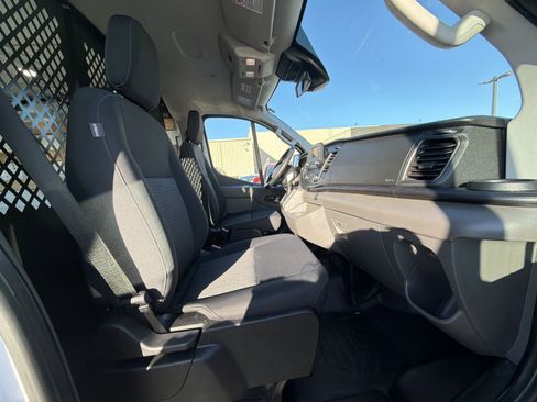Used 2024 Ford Transit 250 Low Roof w/ Exterior Upgrade Package image 23