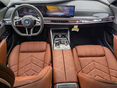 New 2026 BMW 750e xDrive w/ Executive Package image 16