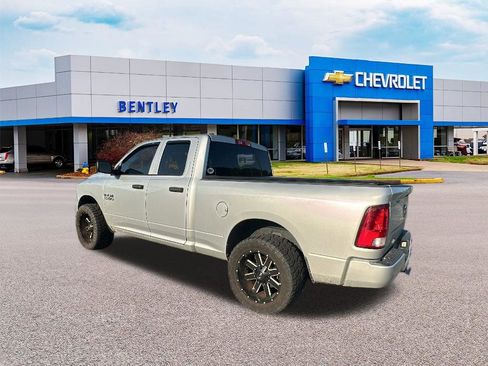 Used 2018 RAM 1500 Express RWD image 4