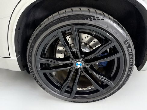 Used 2017 BMW X5 M AWD/4WD image 30
