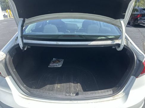 Used 2018 Hyundai Elantra SEL FWD image 22